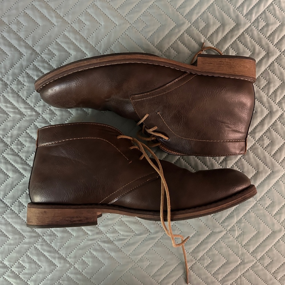 Men’s Sonoma chukka boots size 12